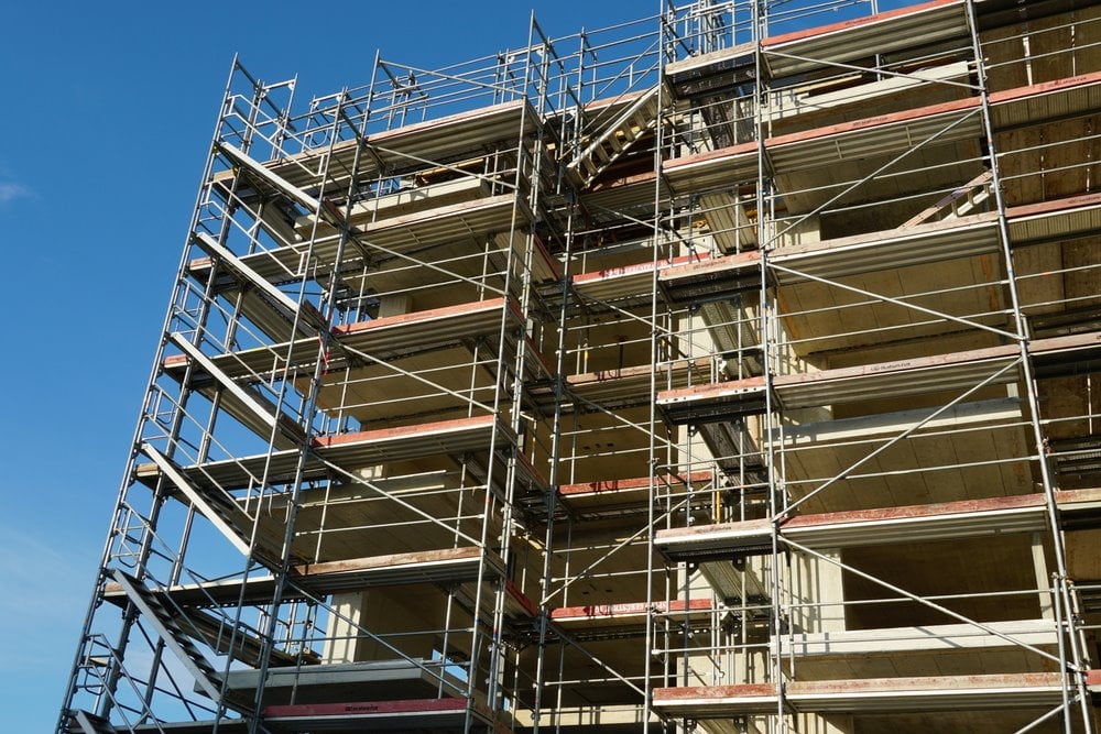 you must have a safe way to access a scaffold over ____ feet